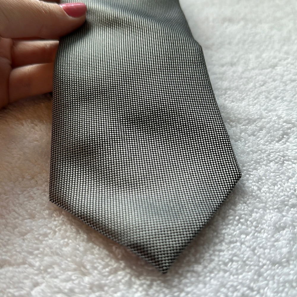 NWT silver and black patterned tie